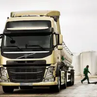 आरा पहेली वोल्वो एफएम ट्रक नि: शुल्क खेलों Truck Screen Shot 4