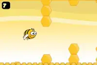 Buzzy Bee a flappy game Screen Shot 2