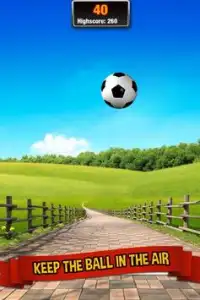 Keepy Uppy Soccer Game Screen Shot 0