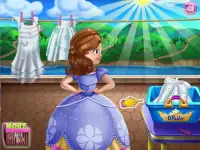 Young Princess Laundry Wash Day - Ironing clothes Screen Shot 4