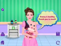 Newborn Birth Baby Games Screen Shot 6
