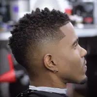 Black Men Hairstyles Trendy 2018 Screen Shot 1