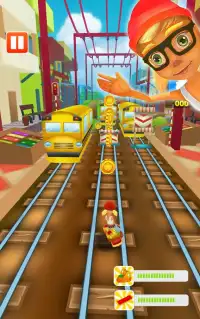Subway Surfing Princess Runners FREE GAME Screen Shot 2