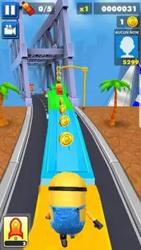 super banana minion:despicable rush 3D game Screen Shot 1