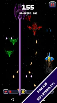 Pixel Invaders - A Modern Endless Space Shooter Screen Shot 3