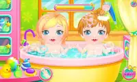 Newbown twins baby game Screen Shot 1