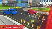 Prado Coche Estacionamiento Juegos 3D 2018 Screen Shot 1