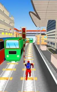Subway chase with Spiderman Screen Shot 4