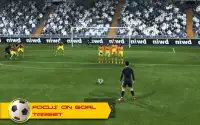 Soccer Goalkeeper Football Game 2018 Screen Shot 4