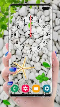 Luxury Analog Clock Live Wallpaper 2021: HD Screen Shot 1