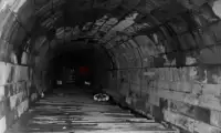 The Blue Ghost Tunnel Escape Screen Shot 0