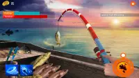 Hooked Clash: Fishing Games Screen Shot 0