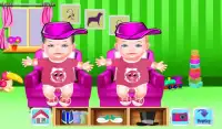 Woman Feeding and Care Twins Screen Shot 7