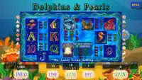 Dolphins & Pearls Slot Screen Shot 2