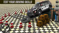 Police Parking Adventure 2021 - Modern Prado Game Screen Shot 2
