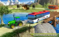 Remolcar Tractor Juegos 2018 Rescate Autobús juego Screen Shot 0