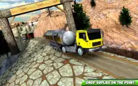 berg- stad olie- lading vrachtauto levering spel Screen Shot 6