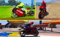 Superheroes GT Bike Stunts: Top Speed Racing Games Screen Shot 1