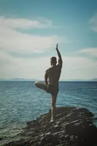 Yoga Poses Wallpapers Screen Shot 1