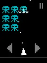 Invaders Classic Arcade Game - Pixel Art Shooter Screen Shot 6