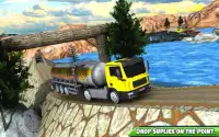 berg- stad olie- lading vrachtauto levering spel Screen Shot 2