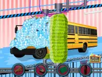 Вымойте школьный автобус игры Screen Shot 4