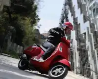 Игра Пазл Vespa GTS125 Screen Shot 3