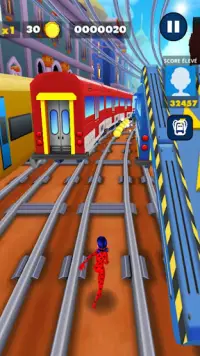 Subway LadyBug Runner Screen Shot 1