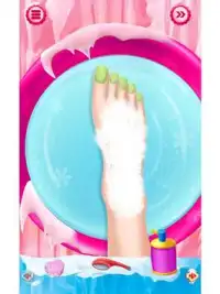 Christmas Toe Nail and Leg Design art Salon Screen Shot 6