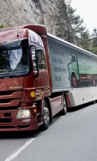 Puzzles Mercedes Actros Truck Screen Shot 1