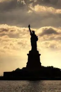 Statue of Liberty Puzzle Screen Shot 2